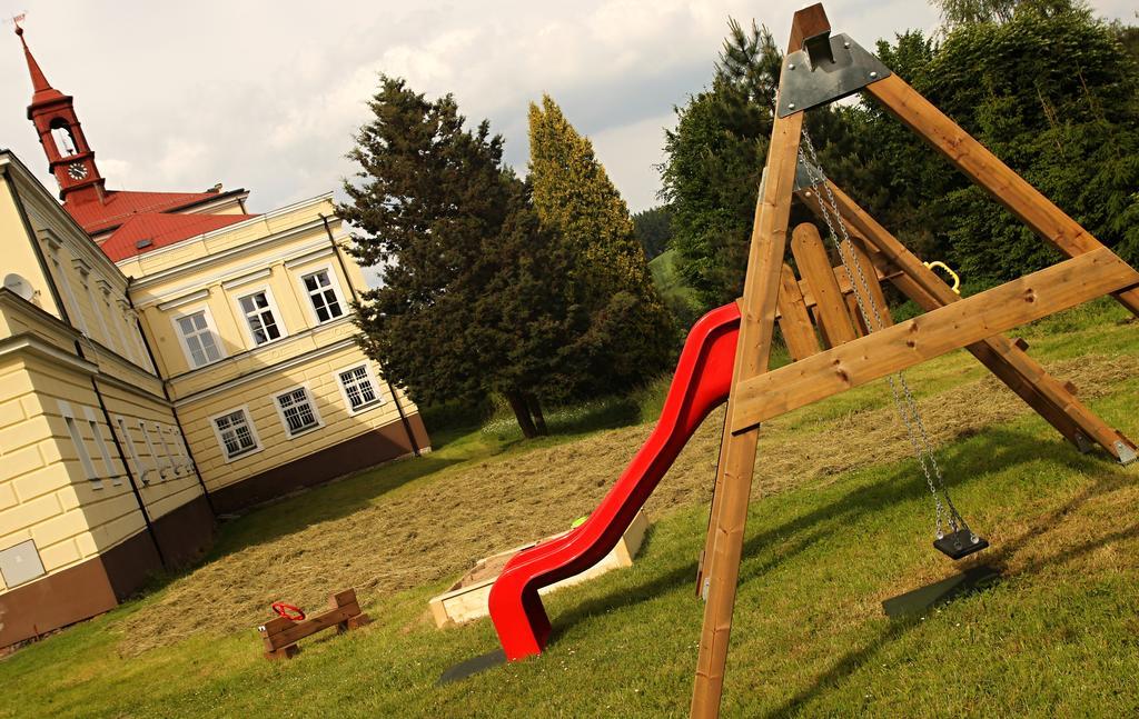 Penzion Zamek Rozsochatec Zewnętrze zdjęcie